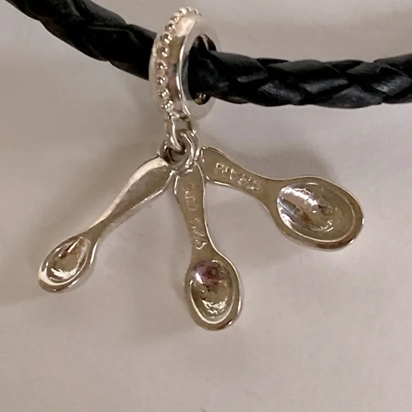 Chamilia Lovin’ Spoonful charm - Picture 3 of 7